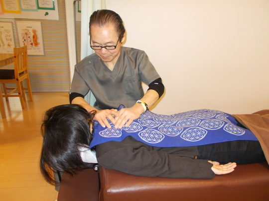 施術中